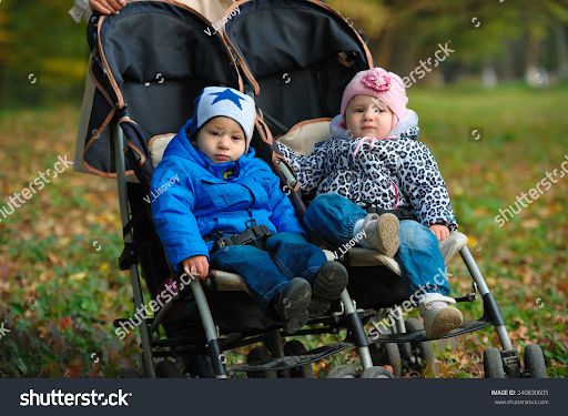 How to choose the best stroller for twins?